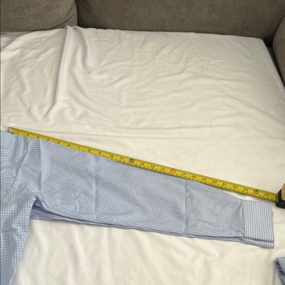 Roundtree & Yorke Blue Dress Shirt - Picture 7 of 10